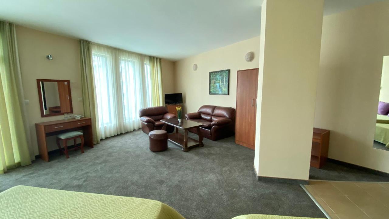 Hotel L&B- Free Parking Napospart Kültér fotó